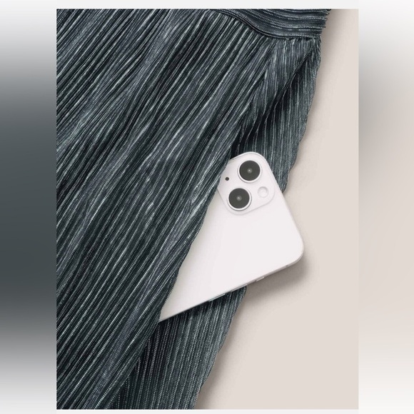 Bloomchic Plus Size Glitter Mesh Surplice Neck Ruffle Sleeve Pocket Mid Dress - Picture 6 of 6